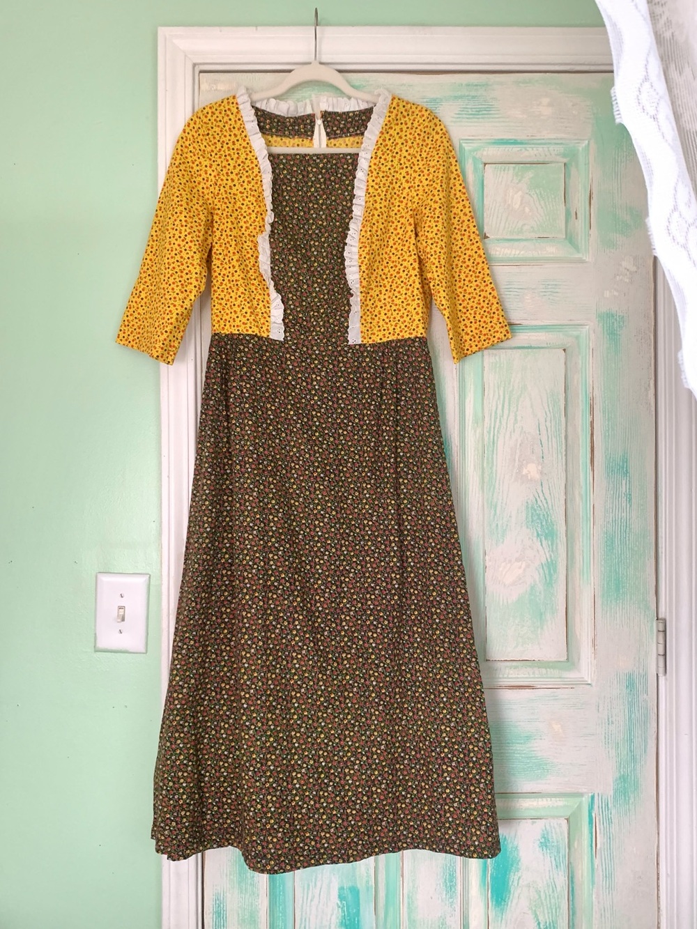 Vintage Handmade Yellow/Brown/White Floral Prairie Cotton Maxi Dress